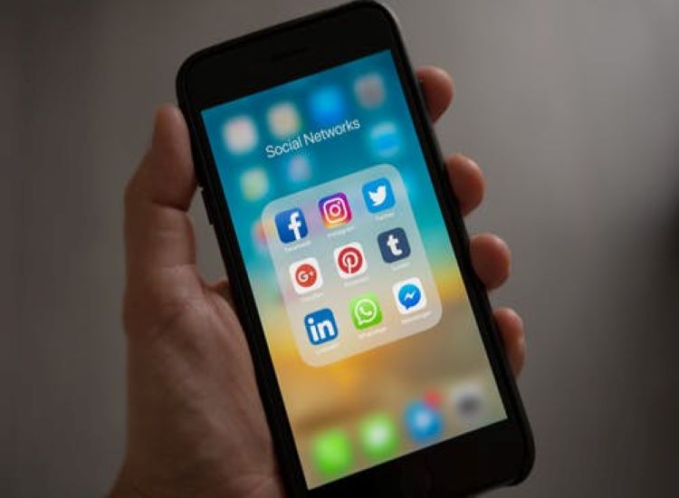Social Media Complaints Social Media Complaints